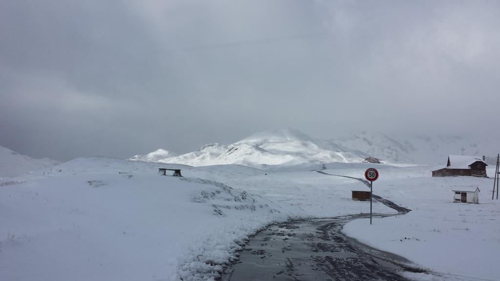 Berggasthaus Tannalp Melchsee Frutt Bagian luar foto